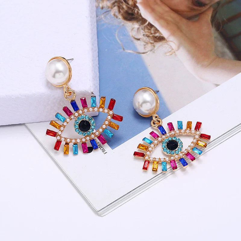 Alloy Pearl Exaggerated Devil's Eye Women's Diamond Earrings - Image 3