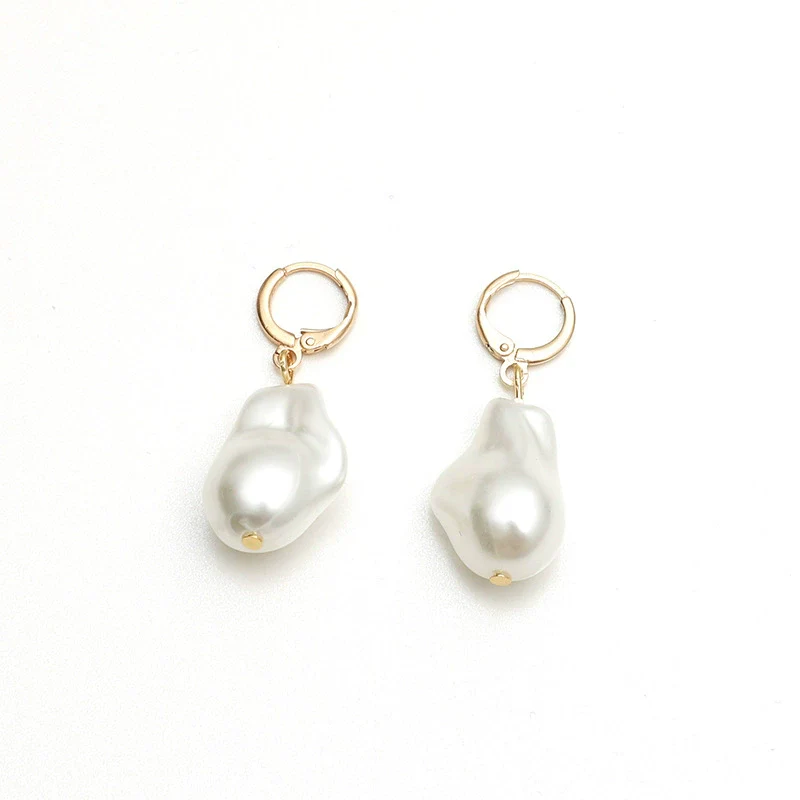 Alloy Pearl Inlaid Specialshaped Earrings Retro Elegant Style - Image 4