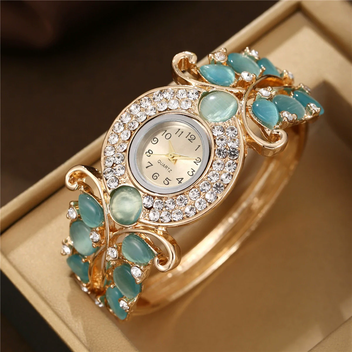 Alloy Quartz Watch With Diamond Decoration And Hollow Bracelet For Women Fashion Style Round Dial - Image 7