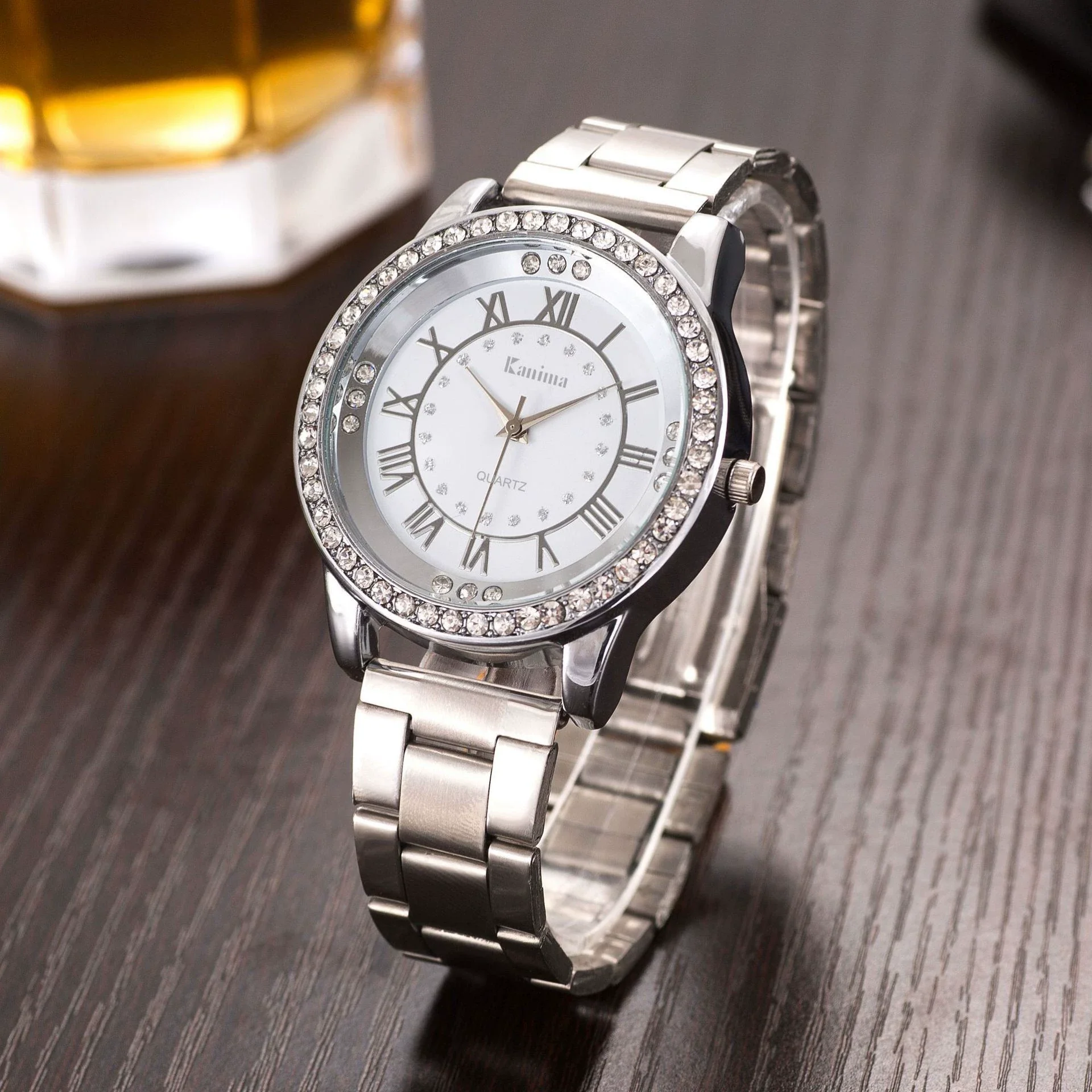 Alloy Quartz Watch With Roman Numerals And Full Diamond Round Dial Stainless Steel Strap For Men And Women - Image 6