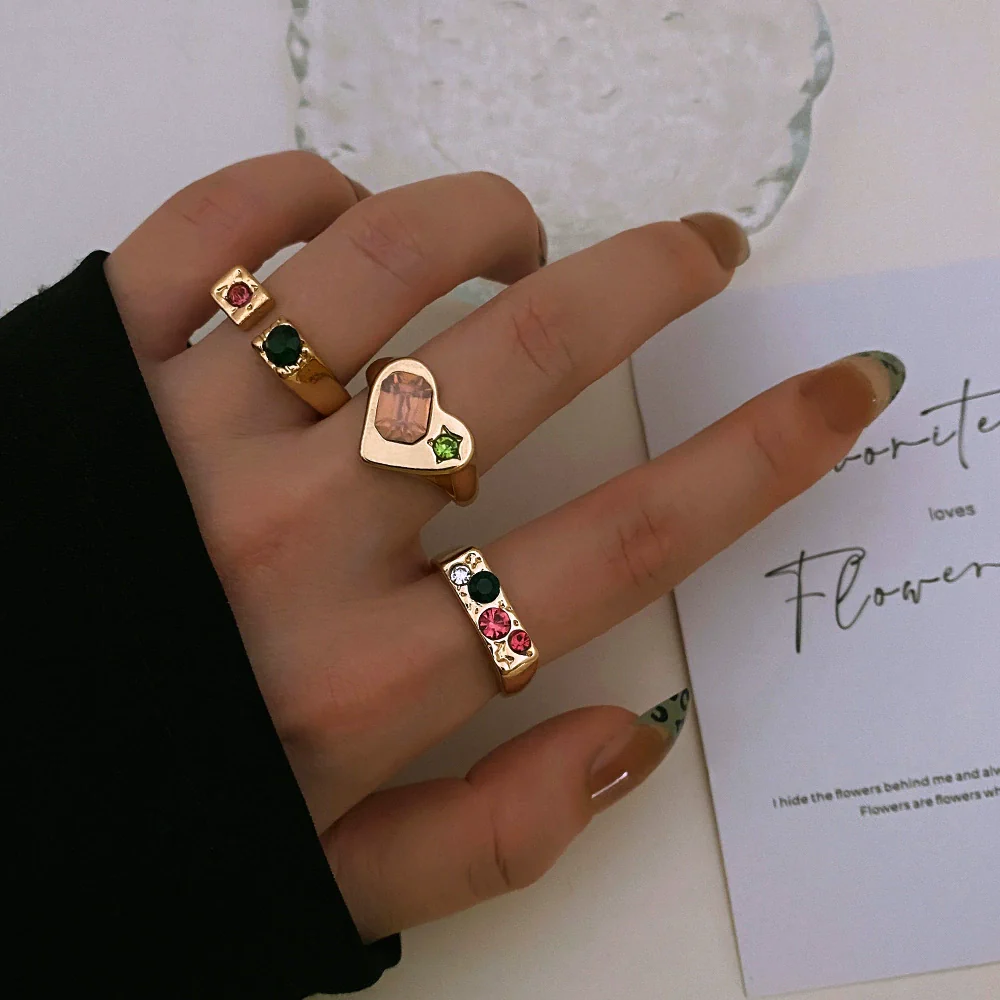 Alloy Retro Love Square Rhinestone Heart Diamond Ring Unisex