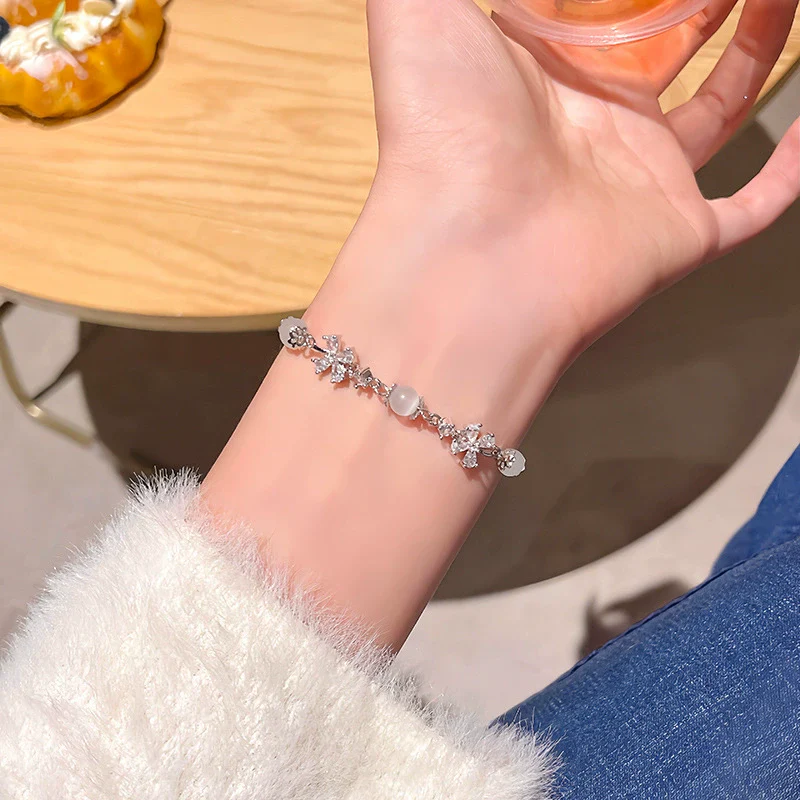 Alloy Silver Electroplated Heart Star Geometric Women's Bracelet With Zircon Pearl - Image 25