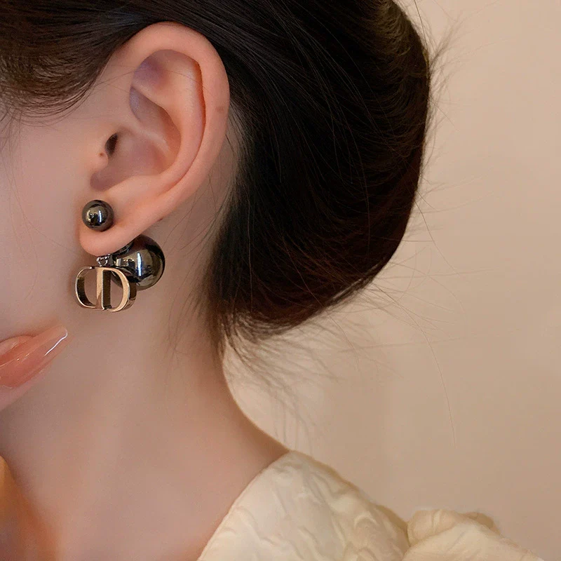 Alloy Silver Zircon Letter Earrings Electroplating High Sense Fashion Niche Simple Allmatch Women's Earrings - Image 12