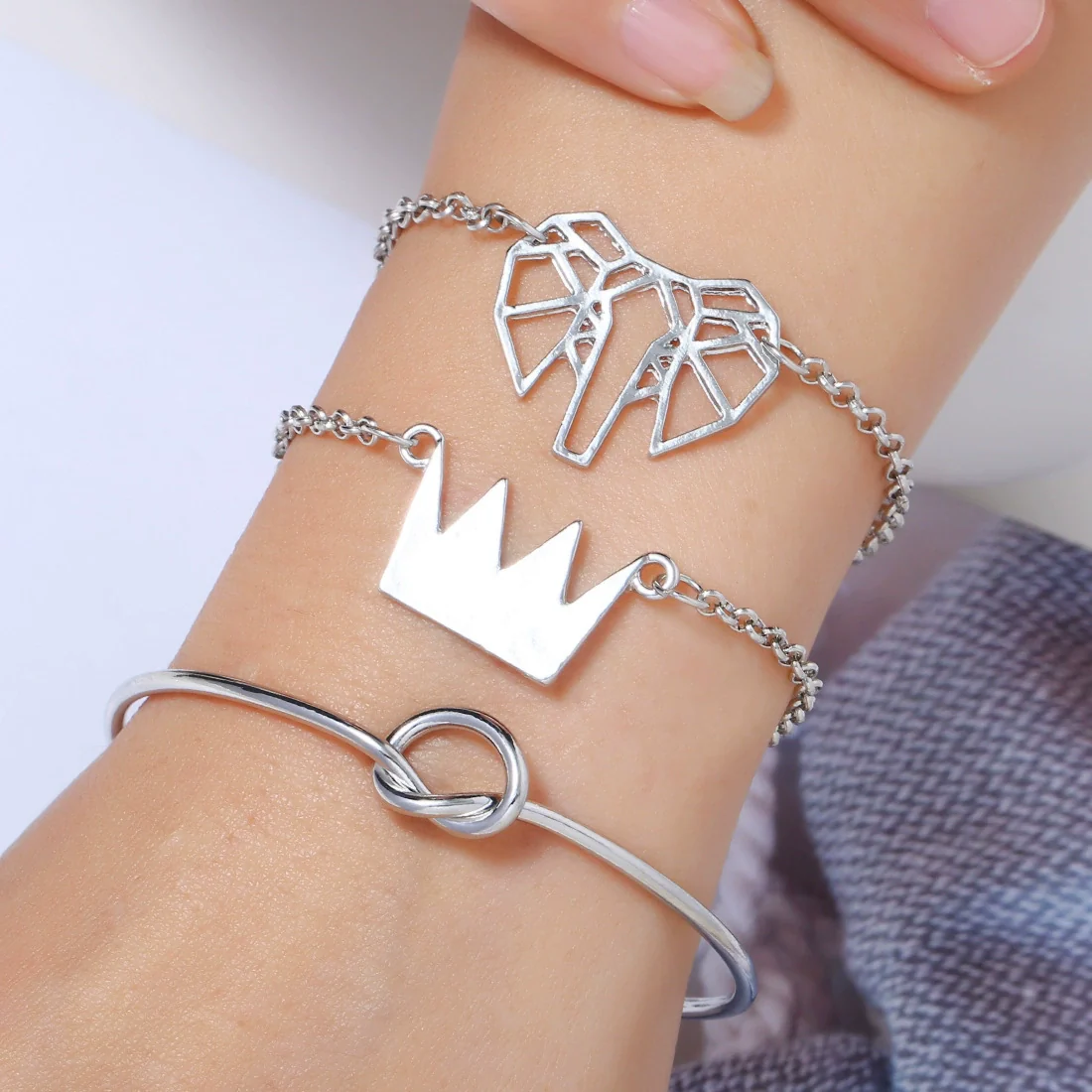 Alloy Simple Geometric Leaf Arrow Women's Bracelet With Diamond Inlaid Artificial And Semiprecious Stones - Image 4