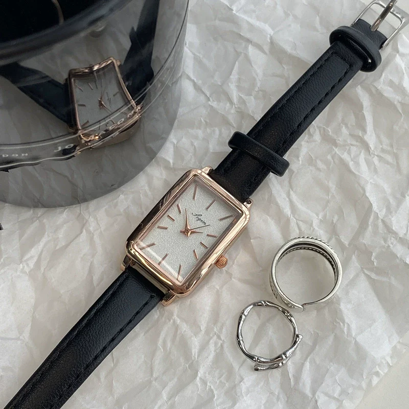 Alloy Square Retro Simple Quartz Watch For Female With Ordinary Glass Mirror And Leisure Style - Image 2
