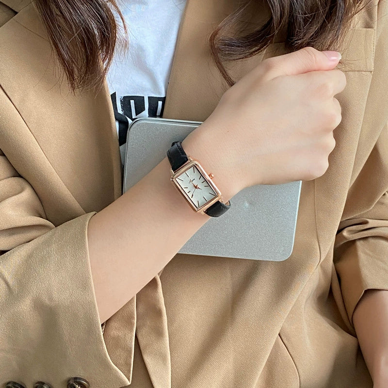 Alloy Square Retro Simple Quartz Watch For Female With Ordinary Glass Mirror And Leisure Style - Image 8