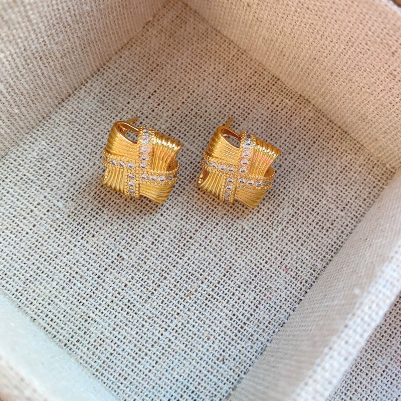Alloy Square Women's Earrings With Real Gold Electroplating Light Luxury Fashion - Image 2