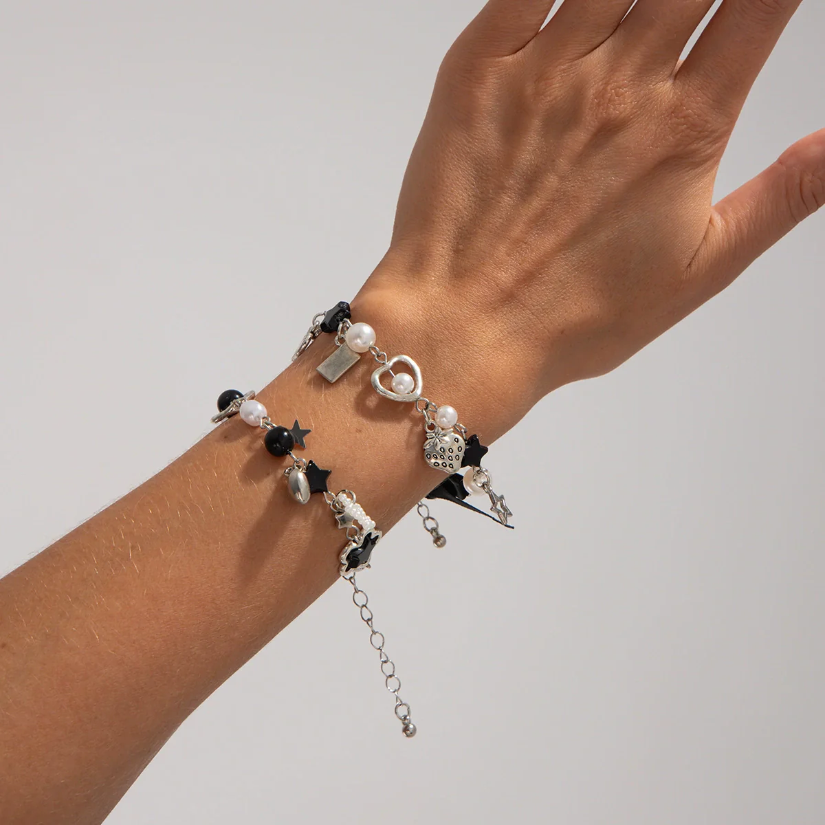 Alloy Sweet Cute Bear Bow Pendant Bracelet With Heart And Star Shapes And Electroplating - Image 3