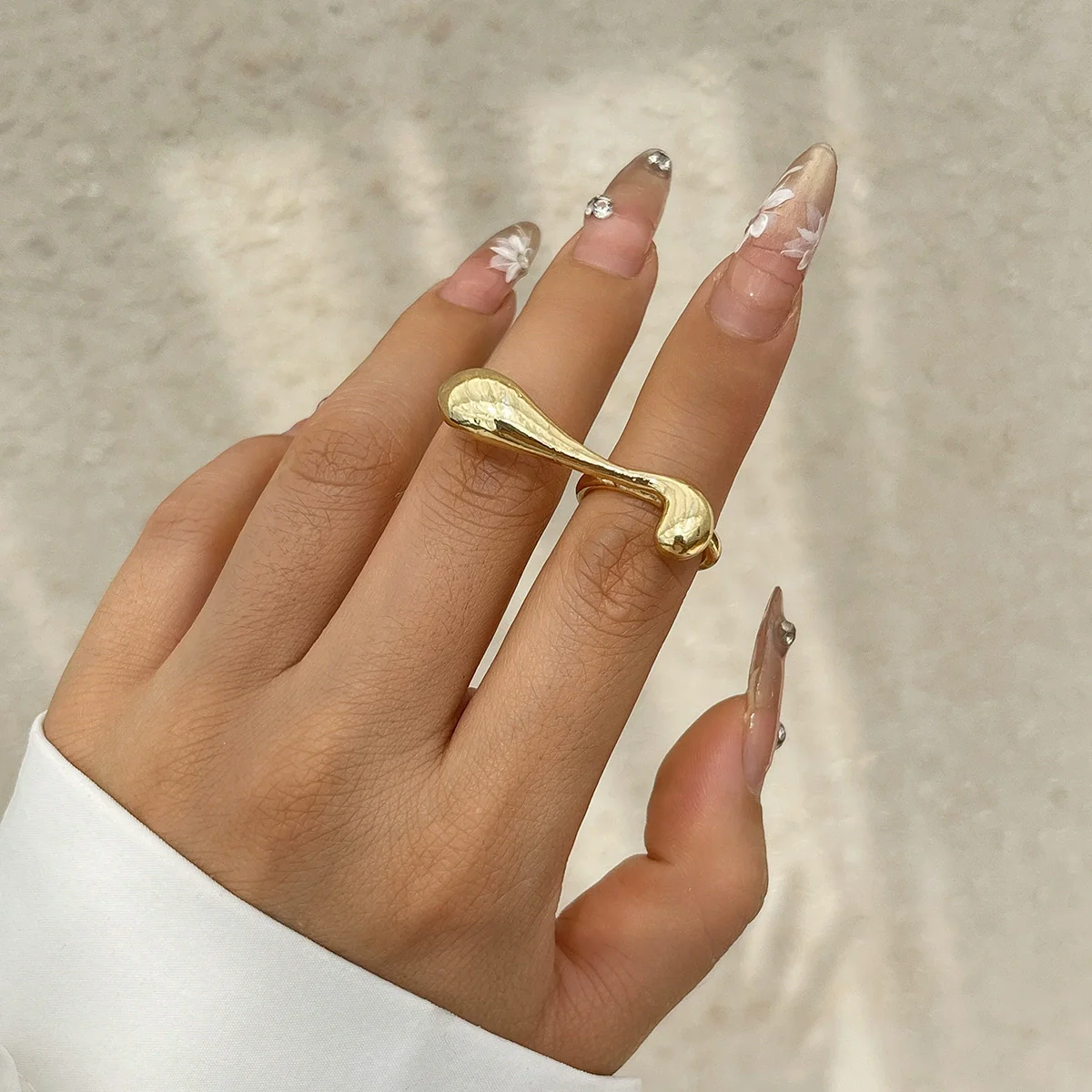 Alloy Women's Fashion Ring With Bow And Geometric Pattern Irregular Water Drop Shape Electroplated - Image 8