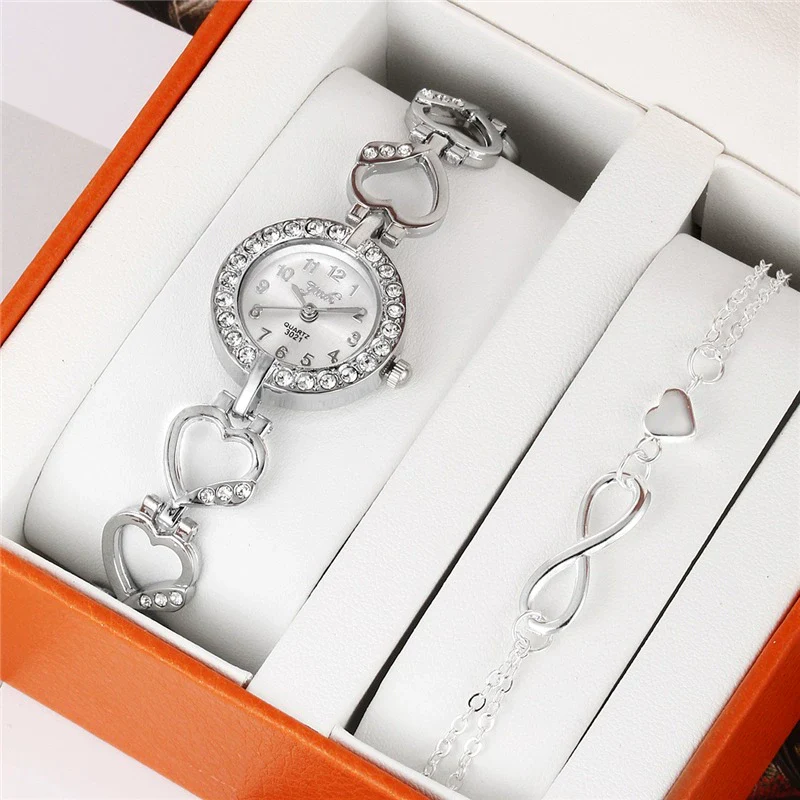 Alloy Women's Fashion Trend Bracelet Set And Diamond Quartz Watch With Round Dial - Image 2
