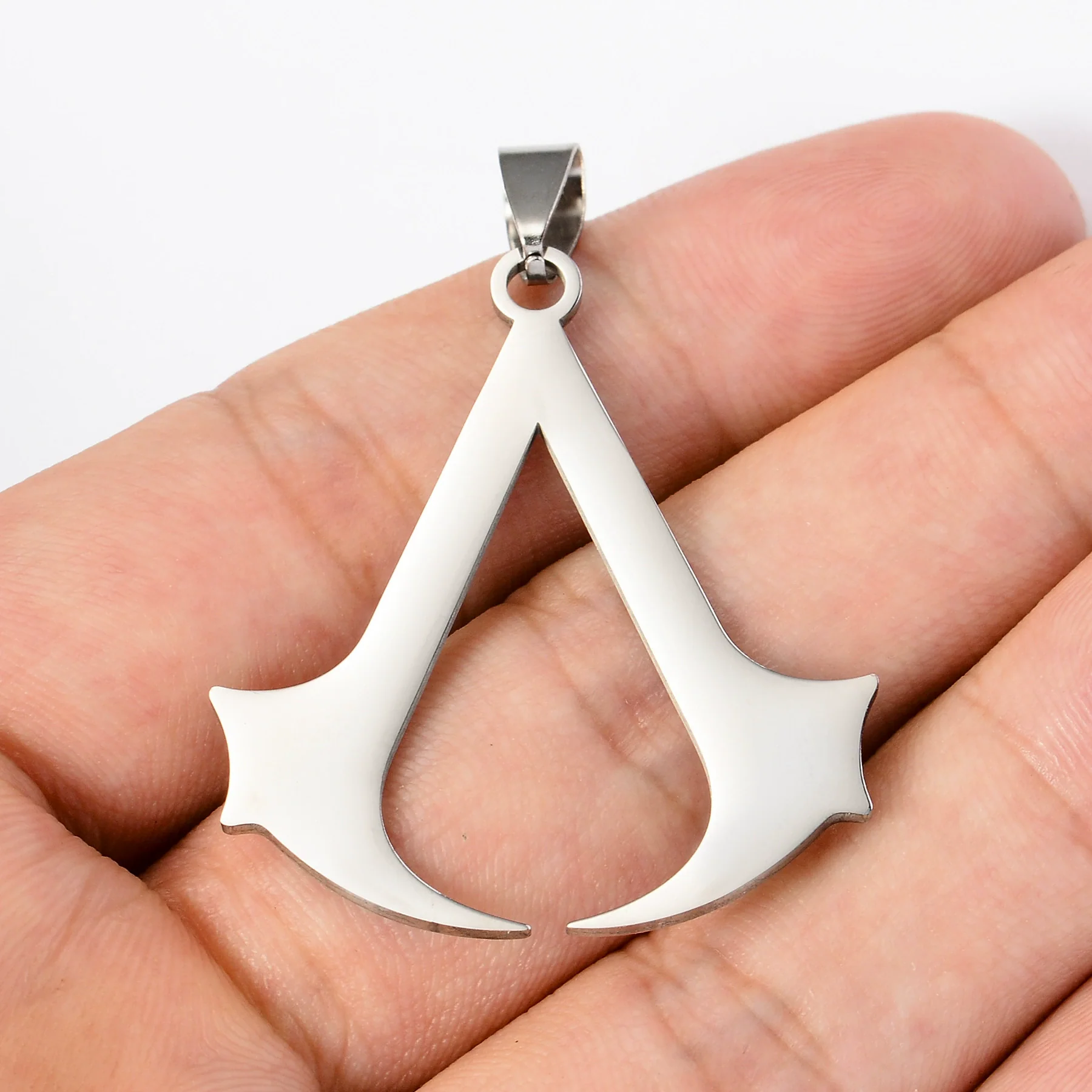 Anime Assassin's Creed Stainless Steel Sickle Military Pendant With Sweater Chain Electroplated - Image 3