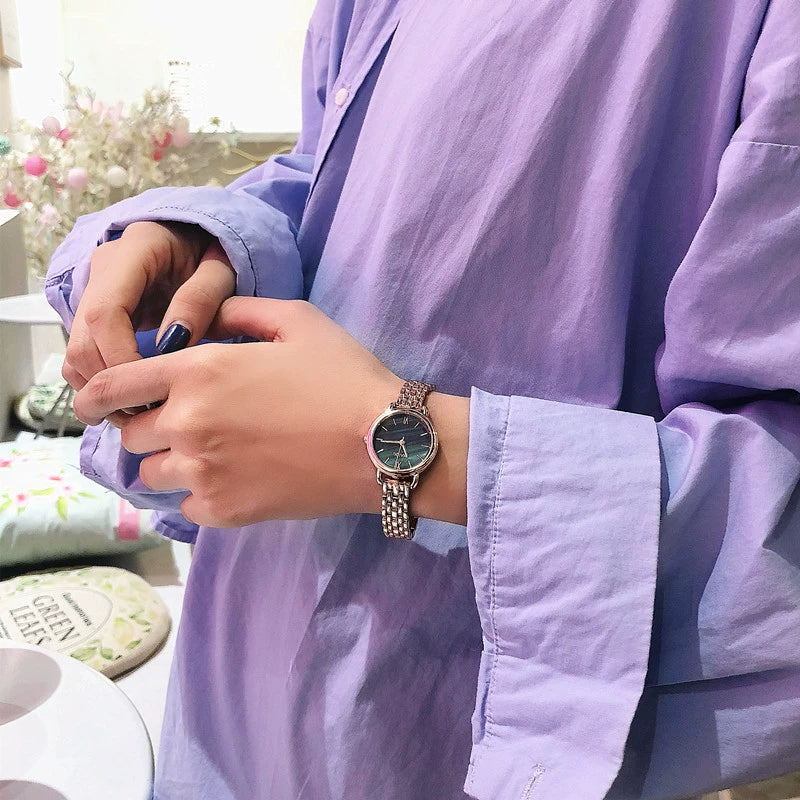 Artistic Alloy Metal Chain Watch For Female Middle School Students Round Dial Retro Style - Image 3