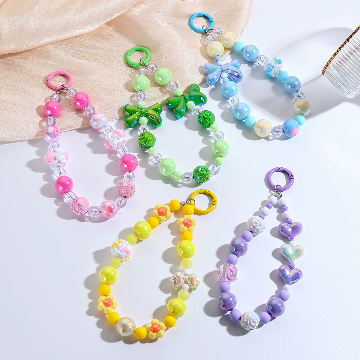 Bag Hanging Ornaments Plastic Resin Beaded Mixed Mobile Phone Chain With Love Water Drops Bell Pattern And Electroplating Treatment - Image 2