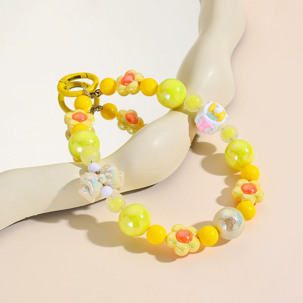 Bag Hanging Ornaments Plastic Resin Beaded Mixed Mobile Phone Chain With Love Water Drops Bell Pattern And Electroplating Treatment - Image 4