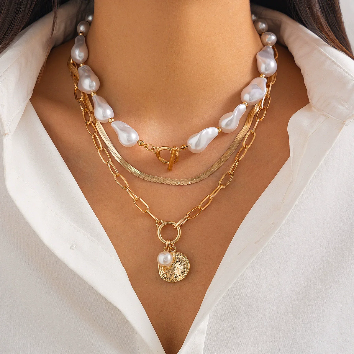 Baroque Style Geometric Metal And Imitation Pearl Clavicle Chain Necklace With Alloy Pendant And Electroplating - Image 6