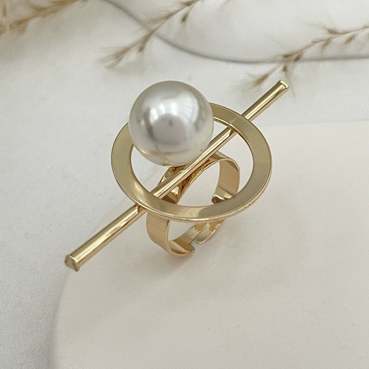 Baroque Style Metal Imitation Pearl Pleated Flower Ring For Women With Electroplating - Image 7