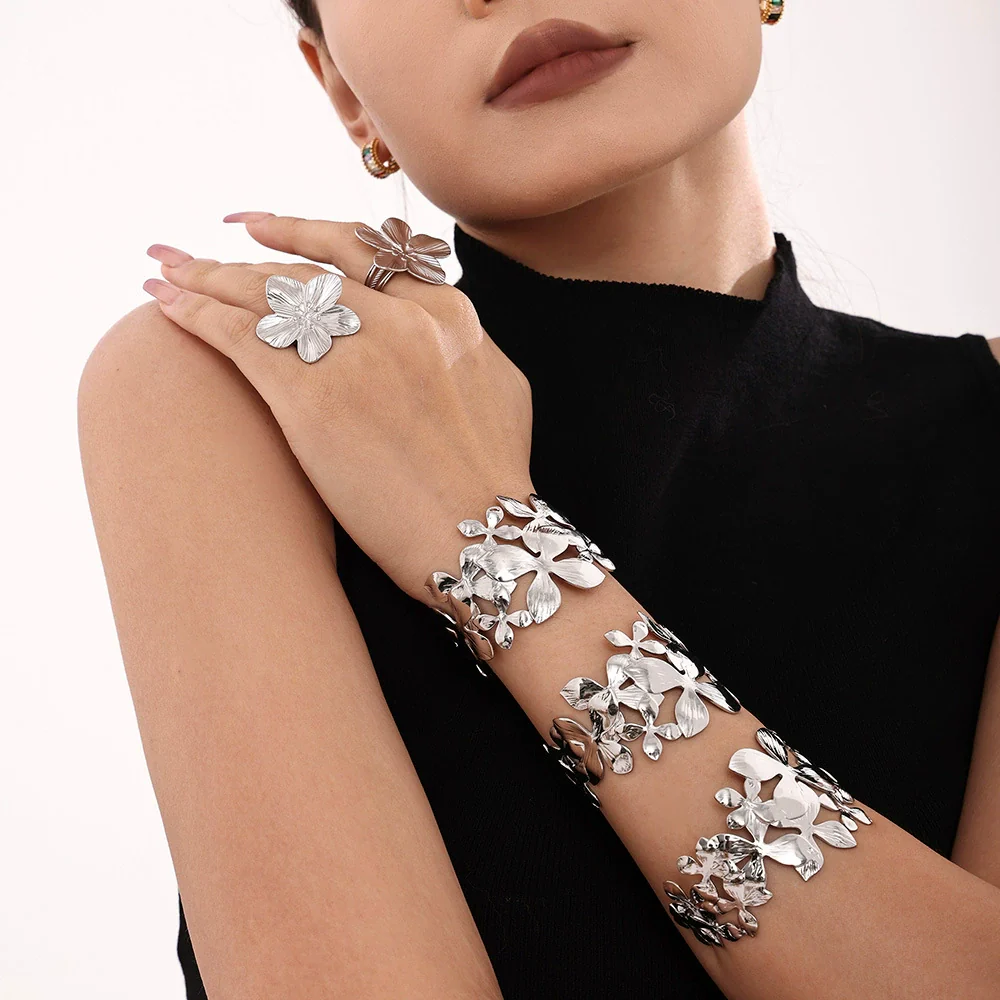 Bracelet Stainless Steel Pvd Electroplated French Flower Geometric Simple Style - Image 2