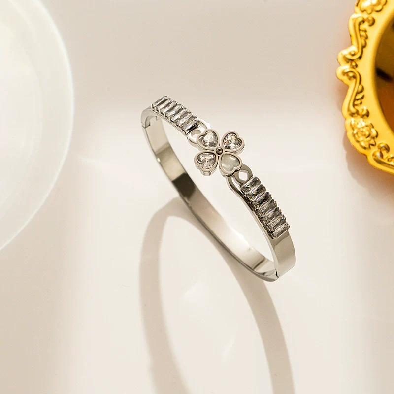 Bracelet Titanium Steel Geometric Diamond Plated Jewelry For Ladies - Image 3