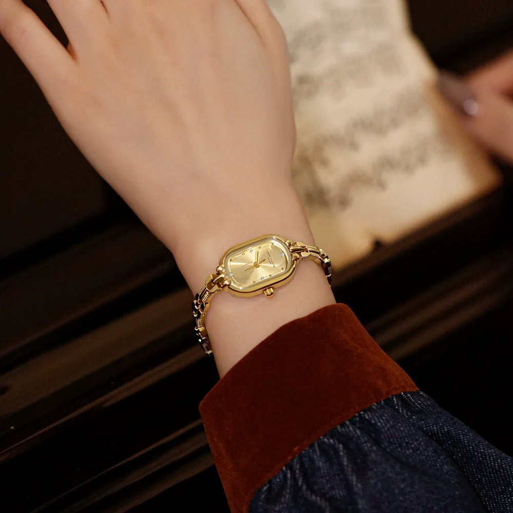 Bracelet Watch Alloy Gold Oval Medieval Retro Literary Fashion Women's Quartz Watch - Image 4
