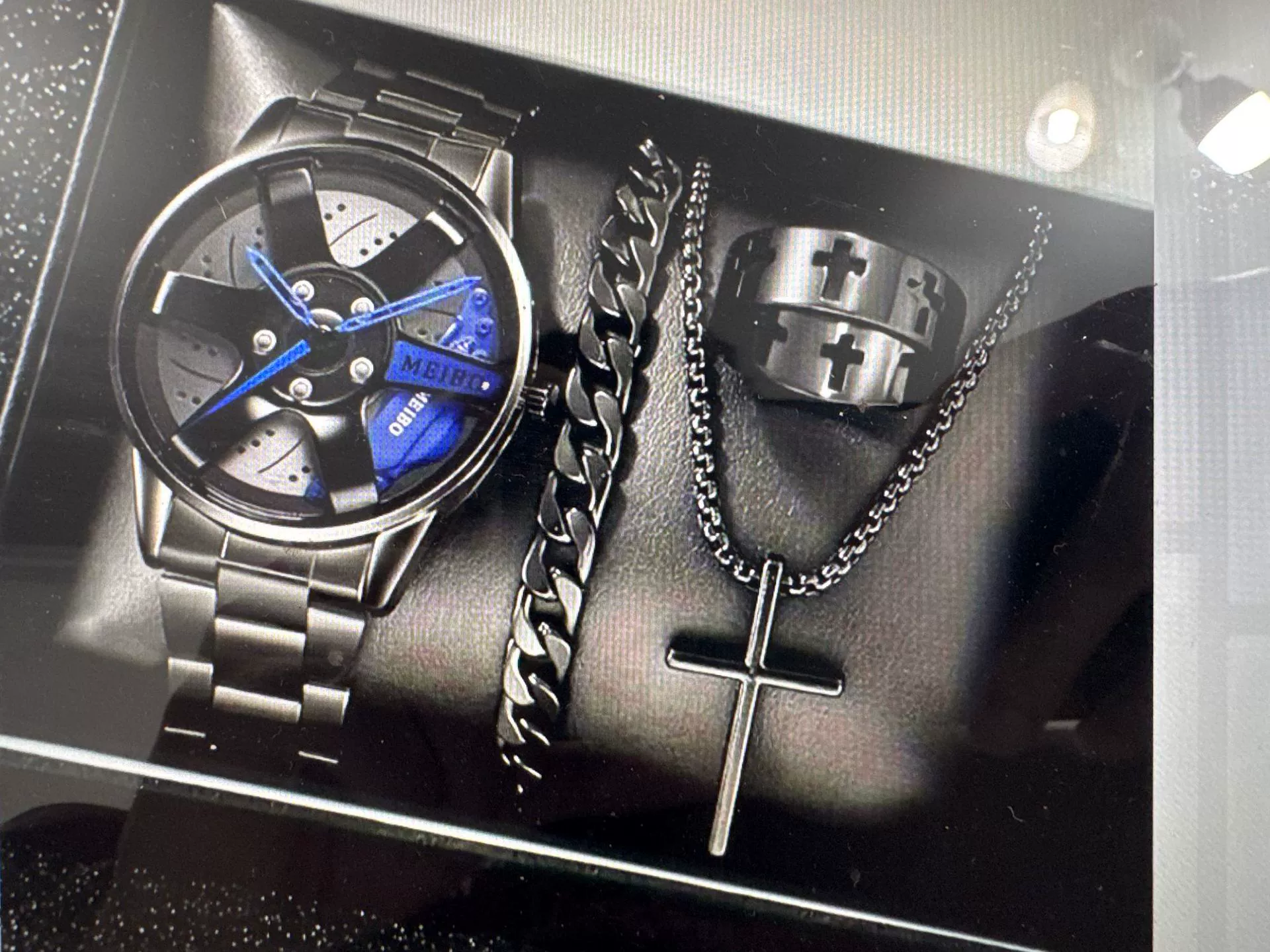 Business Style Men's Alloy Watch With Fake Three Eye Calendar Roman Scale And Round Dial - Image 7