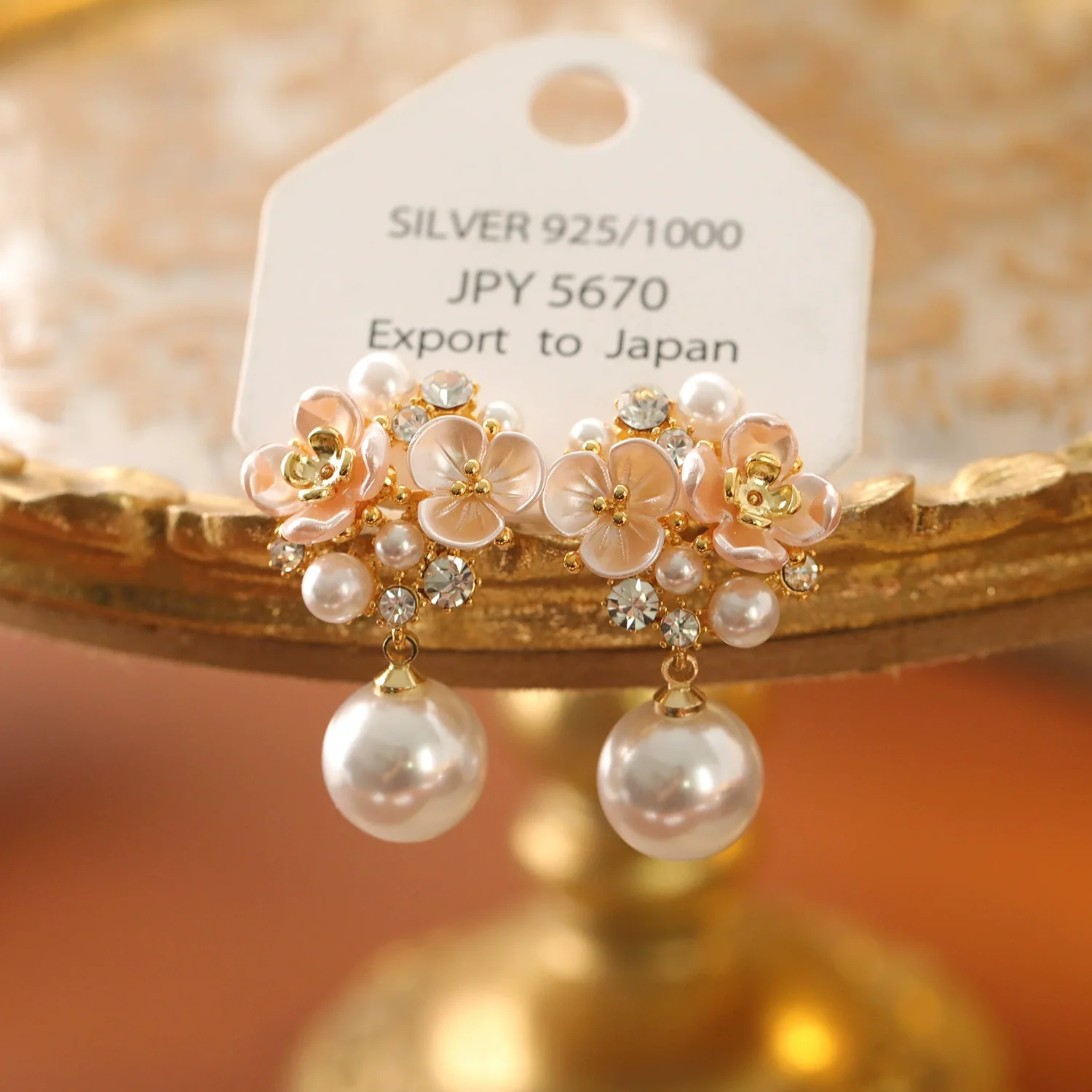 Copper Electroplated Geometric Flower Pearl Women's Earrings - Image 4