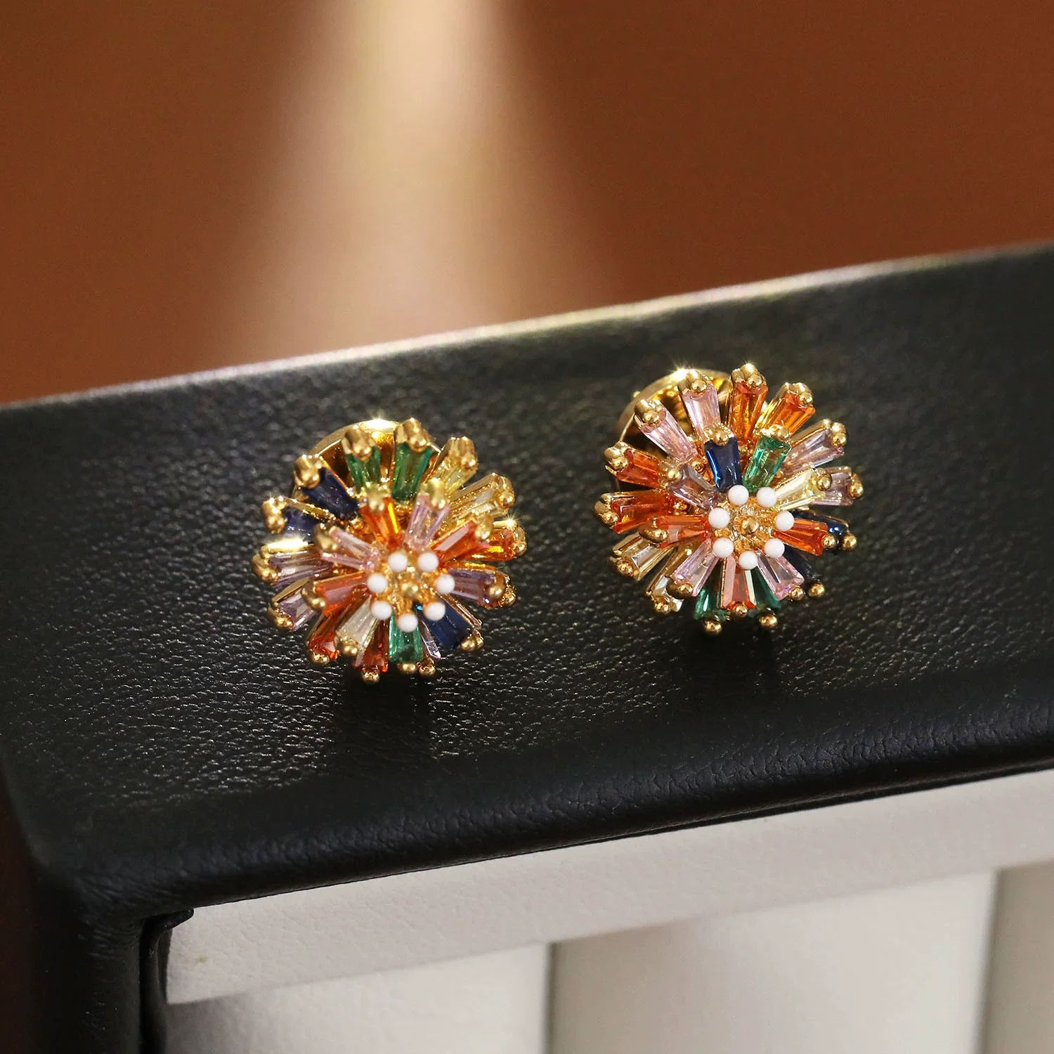 Copper Fashion Geometric And Flower Pattern Stud Earrings 18K Goldplated
