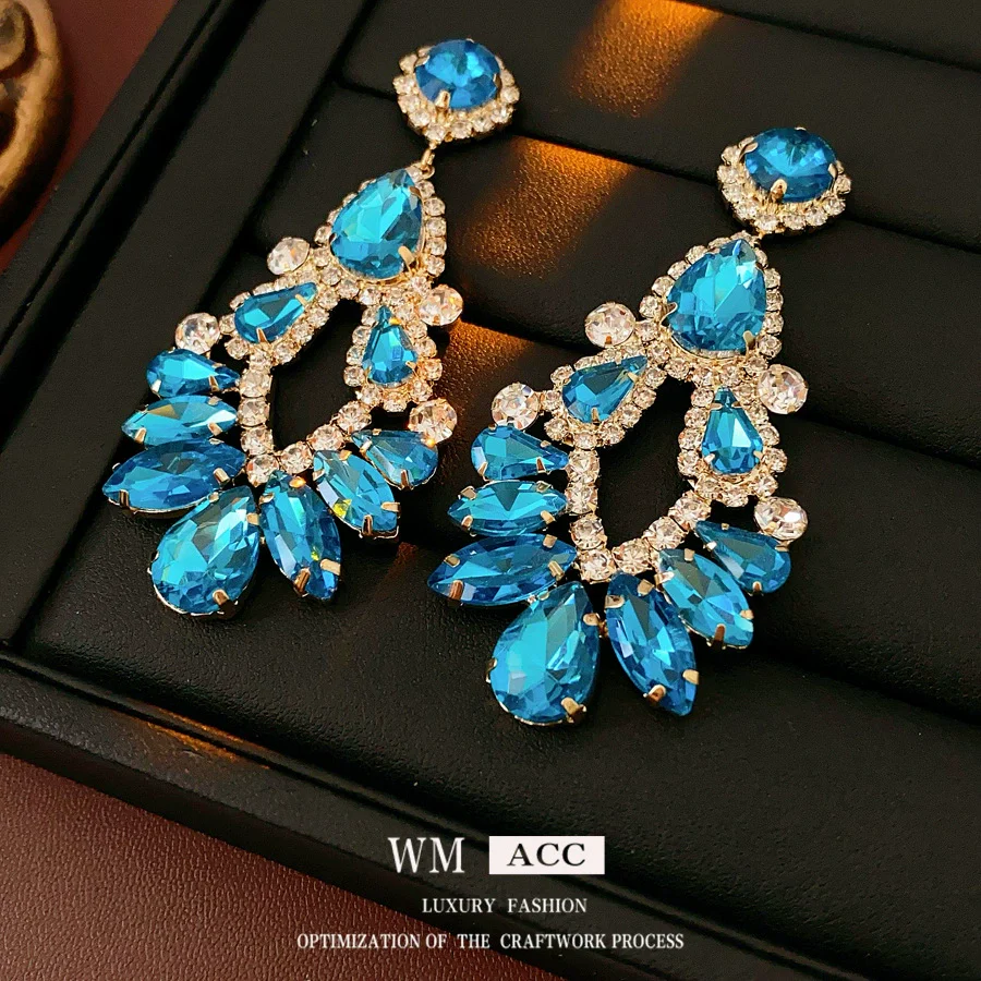 Copper Geometric And Drop Shape Tassel Earrings Set With Diamonds For Women - Image 3