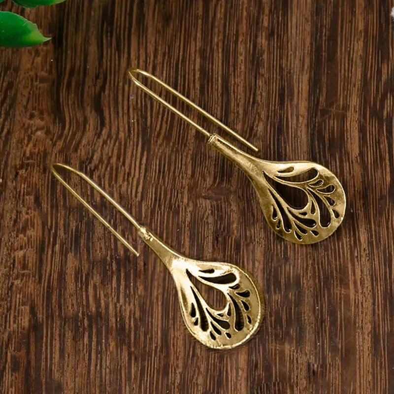 Copper Hollow Leaf Geometric Style Electroplated Women's Earrings - Image 4