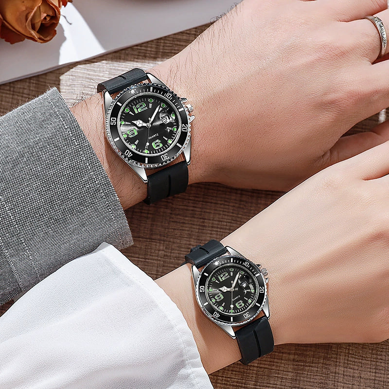 Couple Fashion Sports Silicone And Alloy Quartz Watch Round Dial Life Waterproof Stainless Steel Buckle