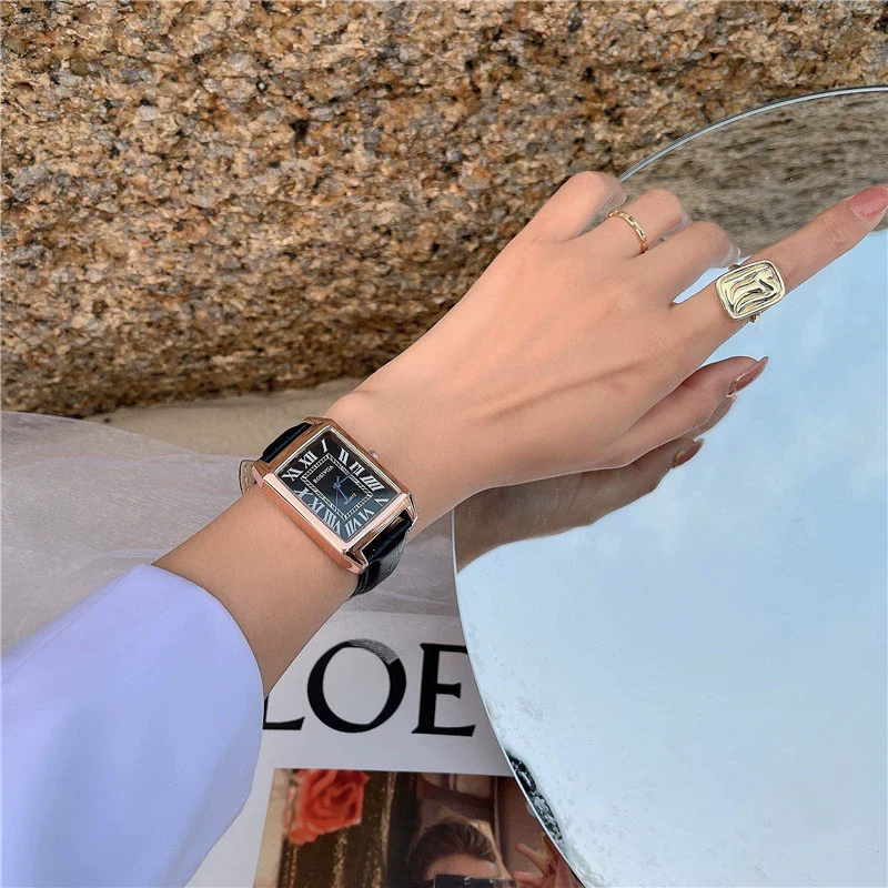 Couple's Square Alloy Case Ordinary Glass Mirror Casual Quartz Belt Pointer Watch - Image 2