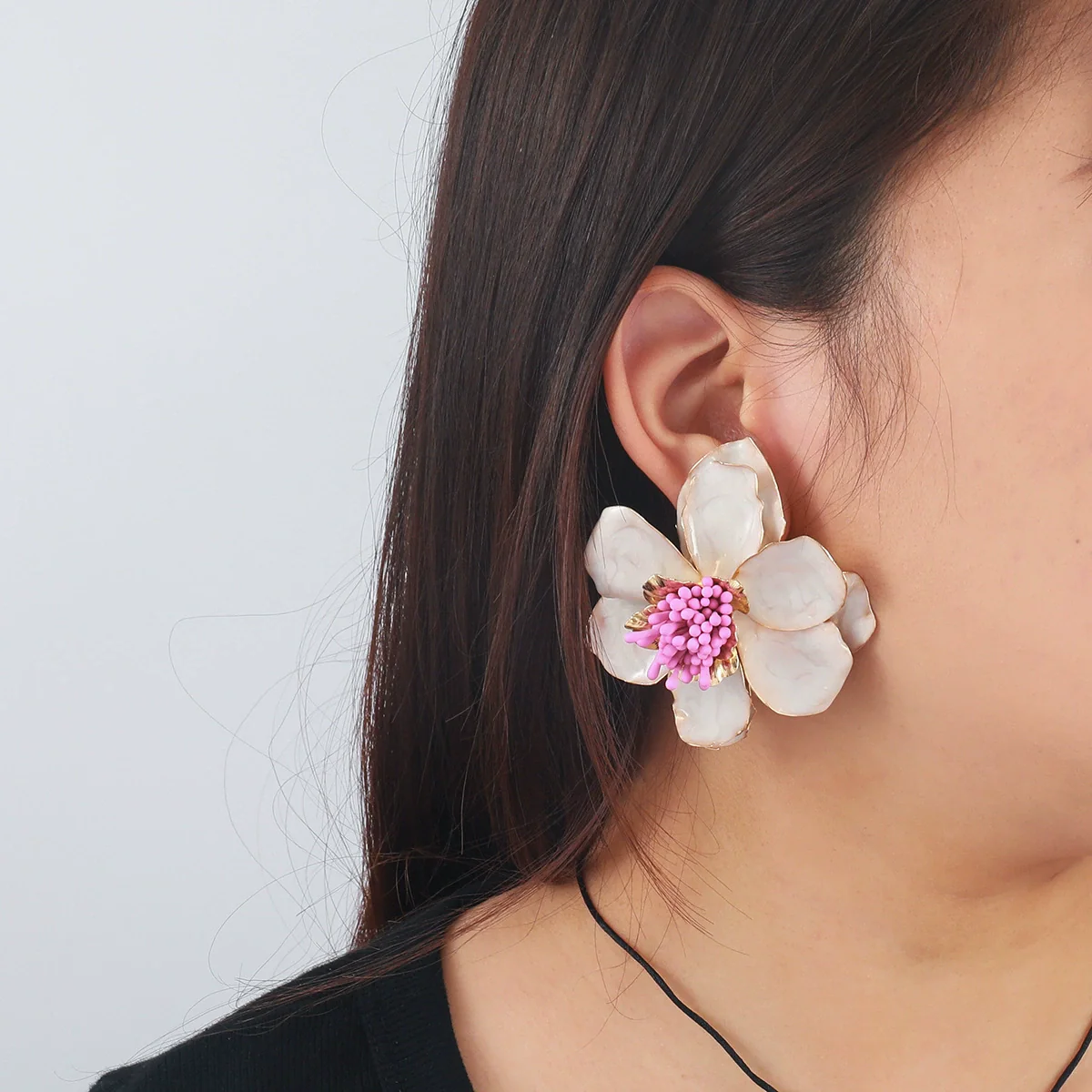 Dopamine Rose Red Women's Exaggerated Highend Earrings Zinc Alloy Flower Electroplated - Image 2