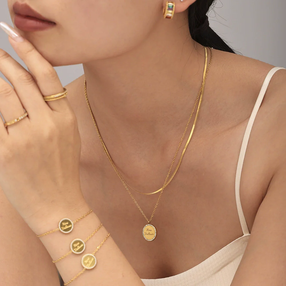 Doublesided Letter Overlapping Clavicle Necklace Bracelet Set Stainless Steel Diamondencrusted Electroplated For Women - Image 4