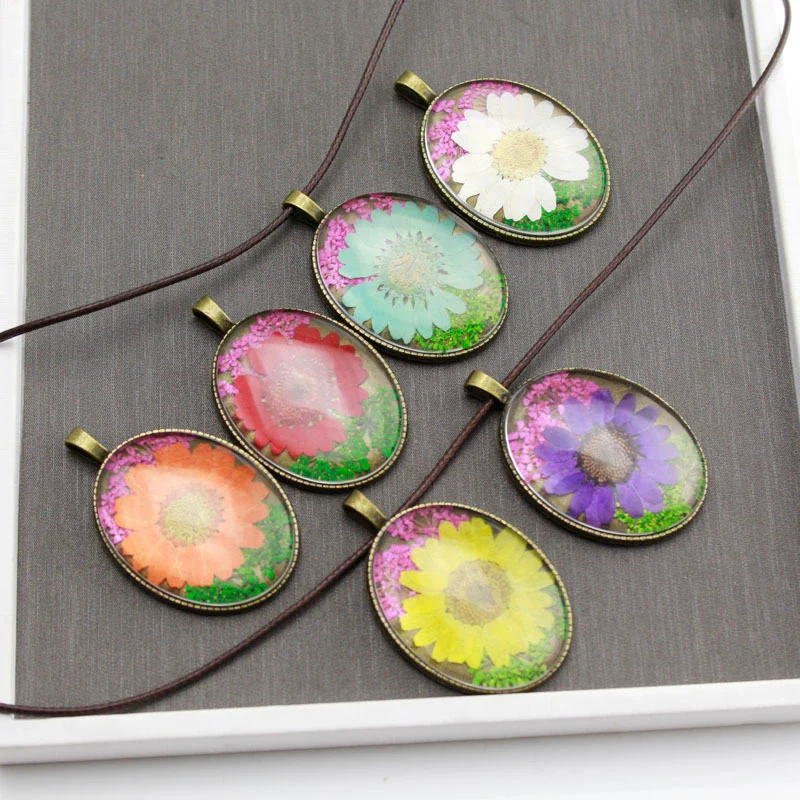Dried Flower Necklace Glass And Glaze Pendant Pu Wax Rope Chain Drop Shape Minimalist And Geometric Style - Image 2