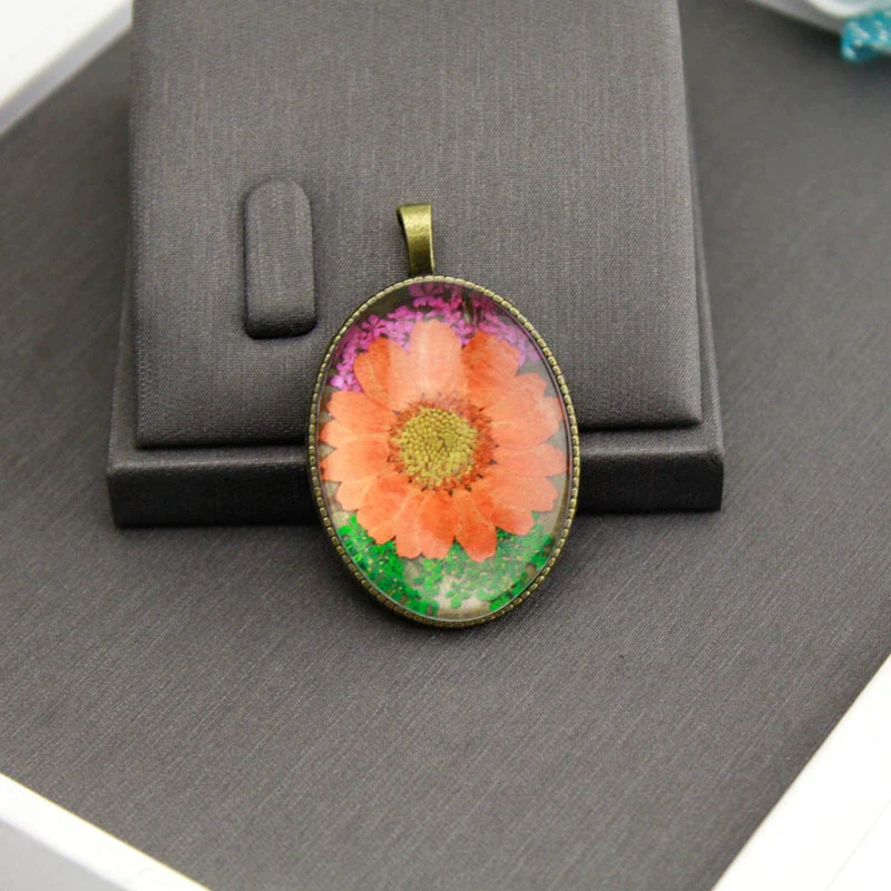 Dried Flower Necklace Glass And Glaze Pendant Pu Wax Rope Chain Drop Shape Minimalist And Geometric Style - Image 3
