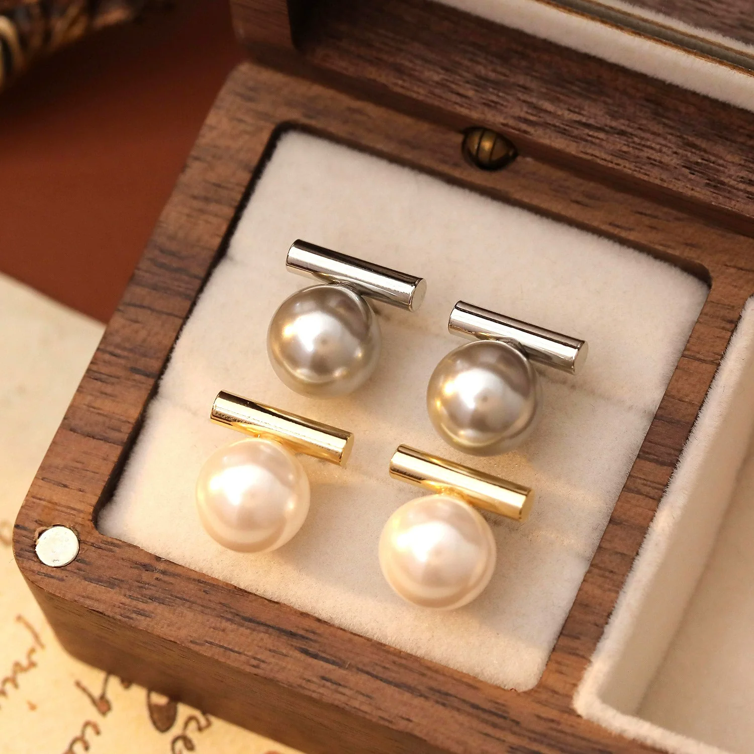 Earrings 925 Silver Copper Geometric Grey Pearl Electroplating For Women