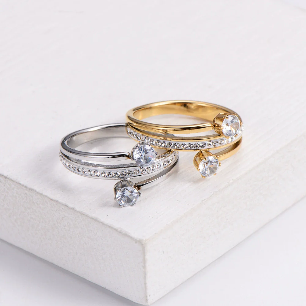 Elegant Spiral White Mud Inlaid Zircon Stainless Steel Finger Ring For Women - Image 3