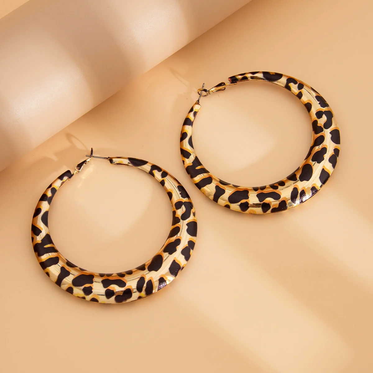 Exaggerated Hot Girl Style Leopard Print Geometric Metal Earrings For Women With Electroplating - Image 4