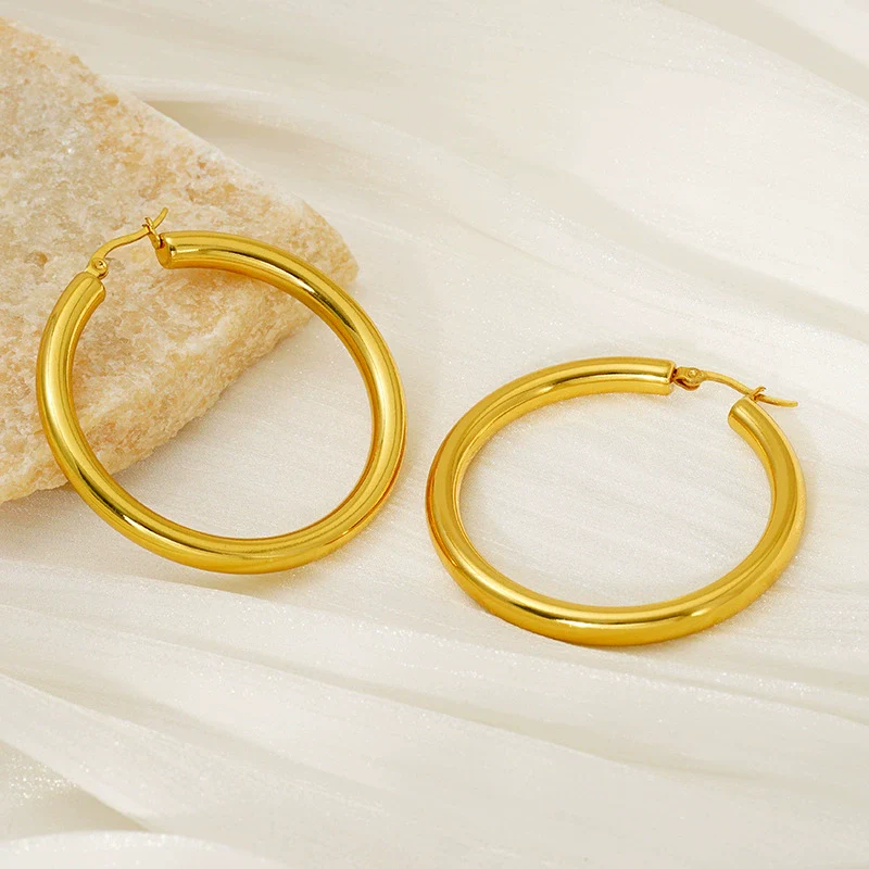 Exaggerated Large Ringshaped Geometric 316L Stainless Steel Earrings 18K Goldplated - Image 2