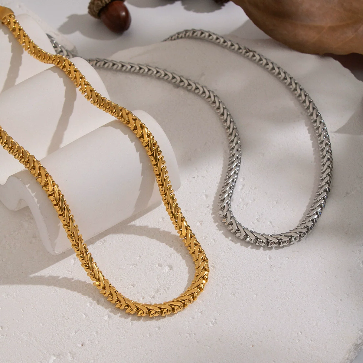 Exaggerated Stylish Geometric Snake Bone Whip Stainless Steel 18K Real Gold Plated Thick Chain Necklace For Women