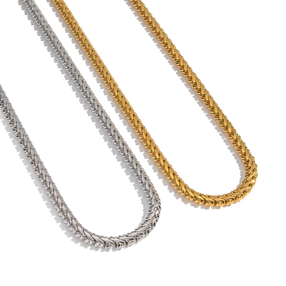 Exaggerated Stylish Geometric Snake Bone Whip Stainless Steel 18K Real Gold Plated Thick Chain Necklace For Women - Image 5