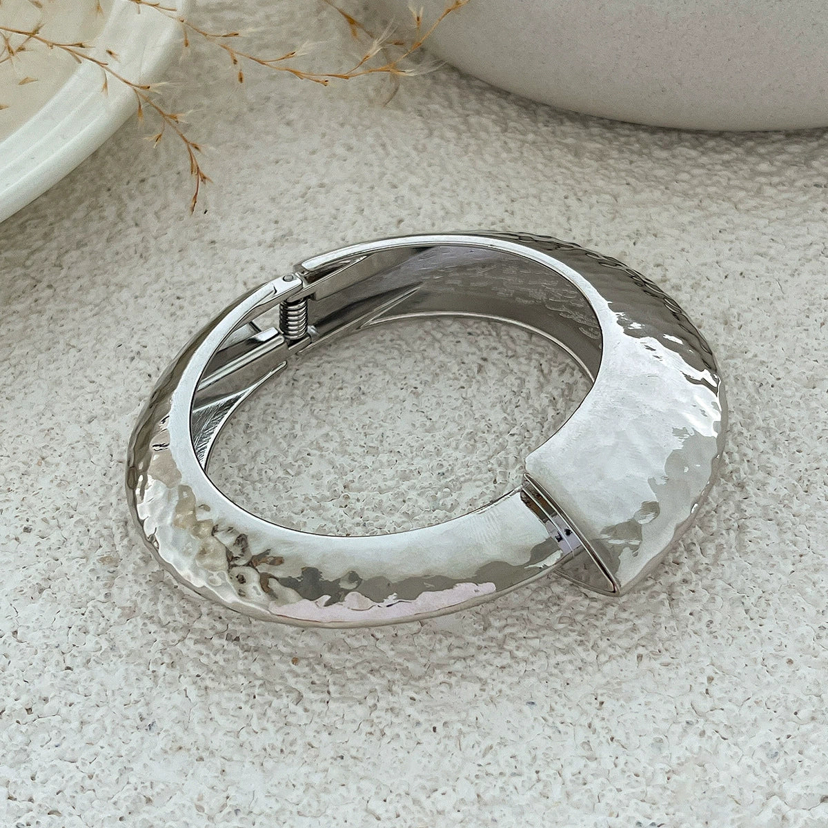 Exaggerated Widebrimmed Glitted Hammer Irregular Alloy Bracelet Electroplated - Image 10