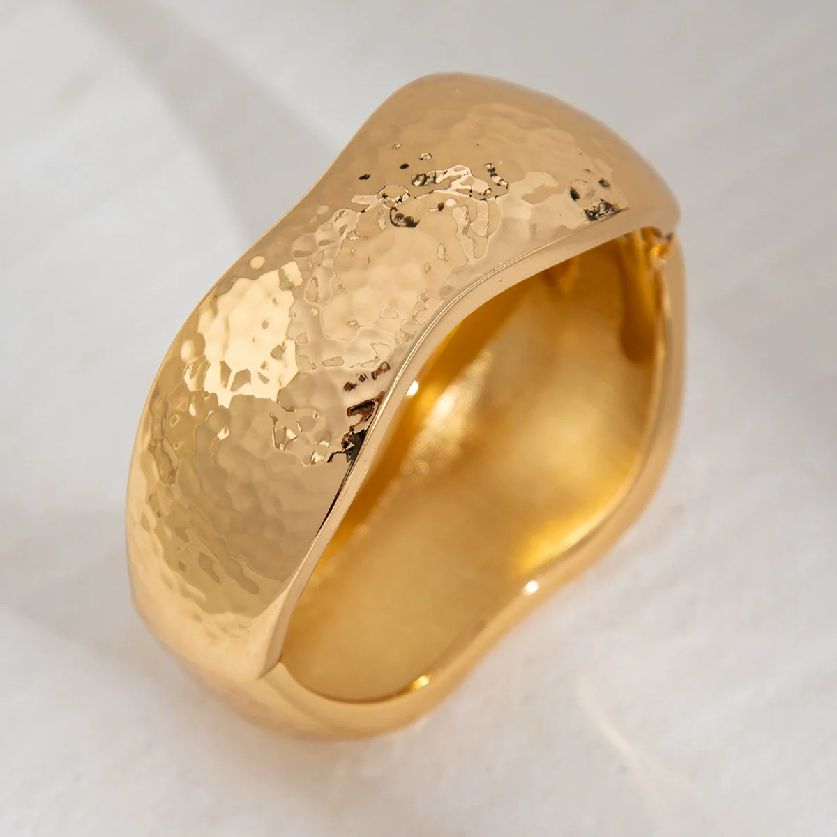 Exaggerated Widebrimmed Glitted Hammer Irregular Alloy Bracelet Electroplated - Image 6