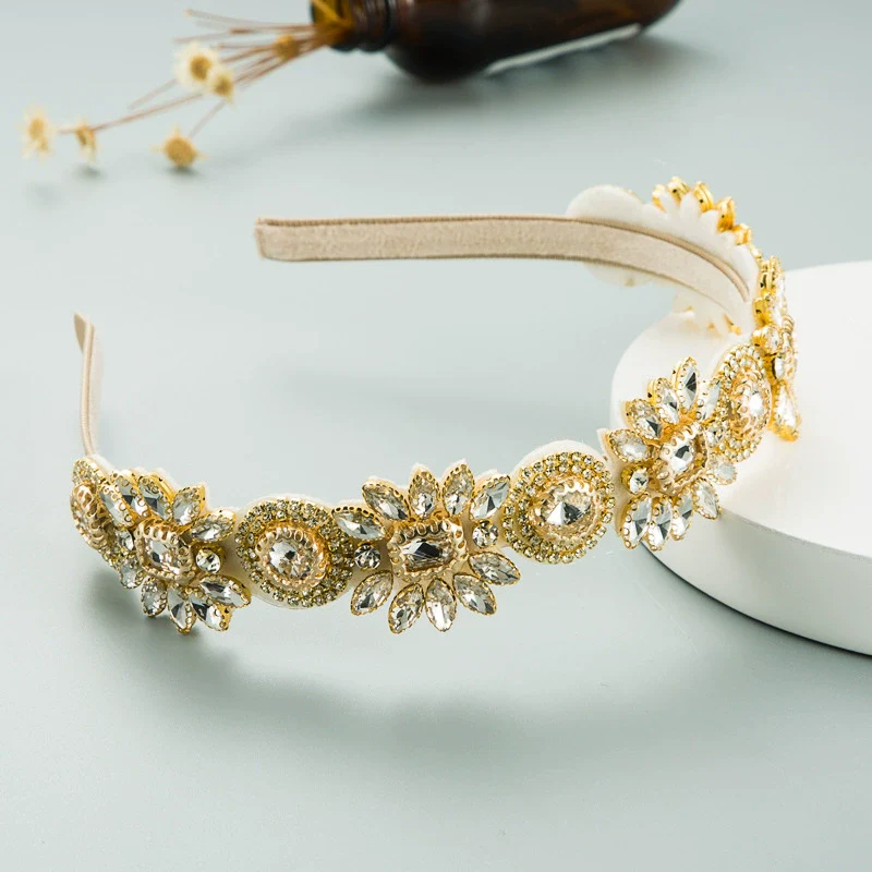 Fabric Hairband Inlaid With Glass Diamond Flower Fashion Ol Style Women's Hair Accessory - Image 3