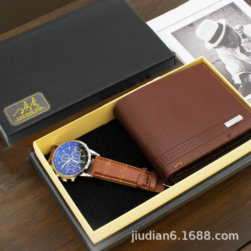 Fashion Alloy And Ordinary Glass Men's Round Dial Blue Light Wrist Watch With Horseshoe Buckle And Onion Crown - Image 16