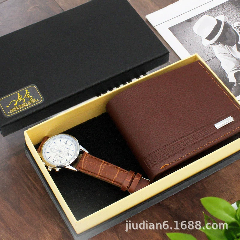 Fashion Alloy And Ordinary Glass Men's Round Dial Blue Light Wrist Watch With Horseshoe Buckle And Onion Crown - Image 18