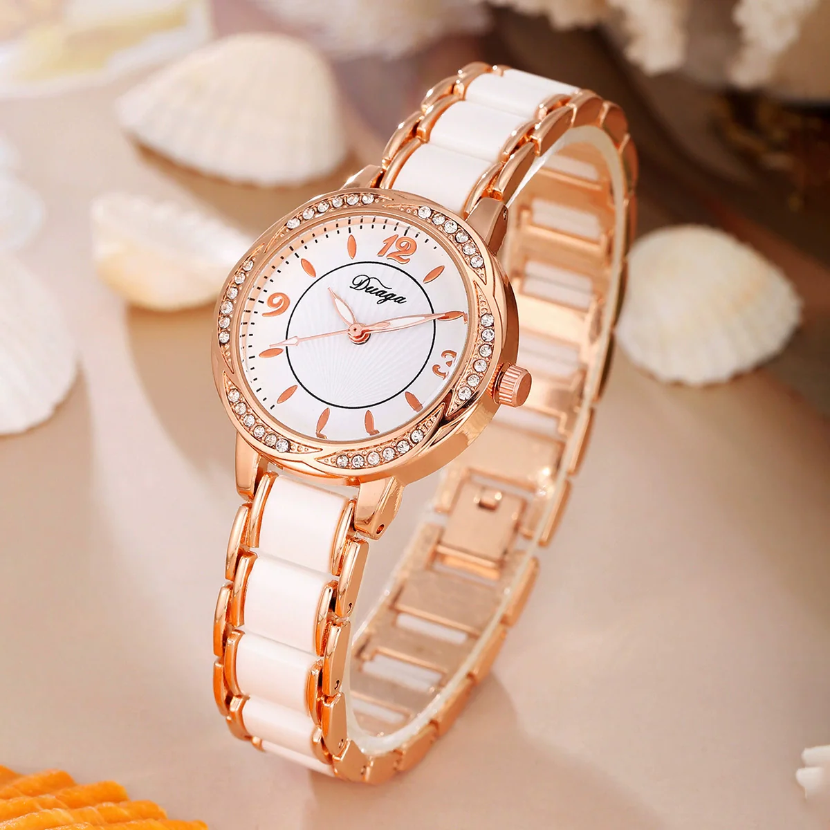 Fashion Casual Women's Quartz Watch With Lace And Round Diamond Alloy And Stainless Steel Materials