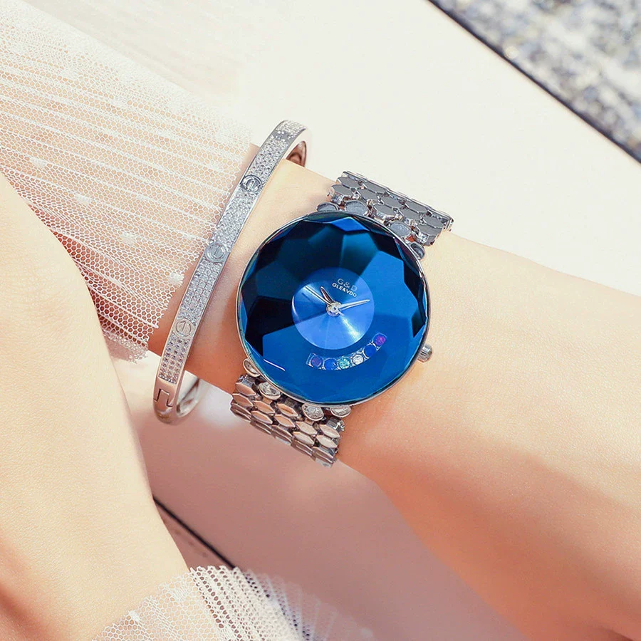 Fashion Colored Diamond Women's Watch Alloy Strap Stainless Steel Buckle Round Dial - Image 3