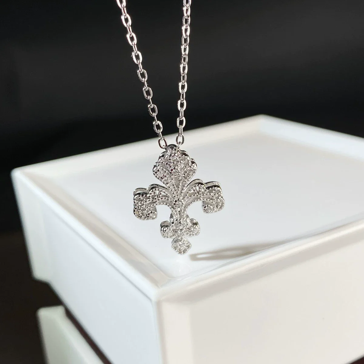 Fashion Elegant Luxury Jewelry Set S925 Silver Doublesided Iris Cut Out Electroplated For Women And Men - Image 4