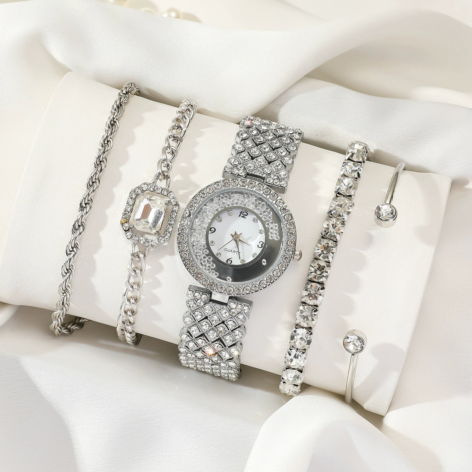 Fashion Female Quartz Watch With Alloy Case And Stainless Steel Buckle Round Dial - Image 3