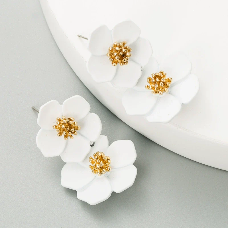 Fashion Fresh Sweet Elegant Multilayer Flower Alloy Baking Paint Women's Earrings - Image 3